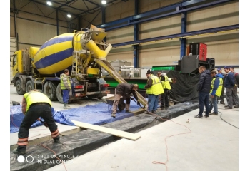 海外工程师团队到达波兰为客户安装调试弯管设