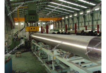 钢管校直机结构组成